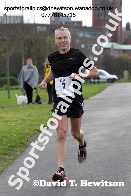 Newcastle Town Moor Marathon. Photo: David T. Hewitson/Sports for All Pics